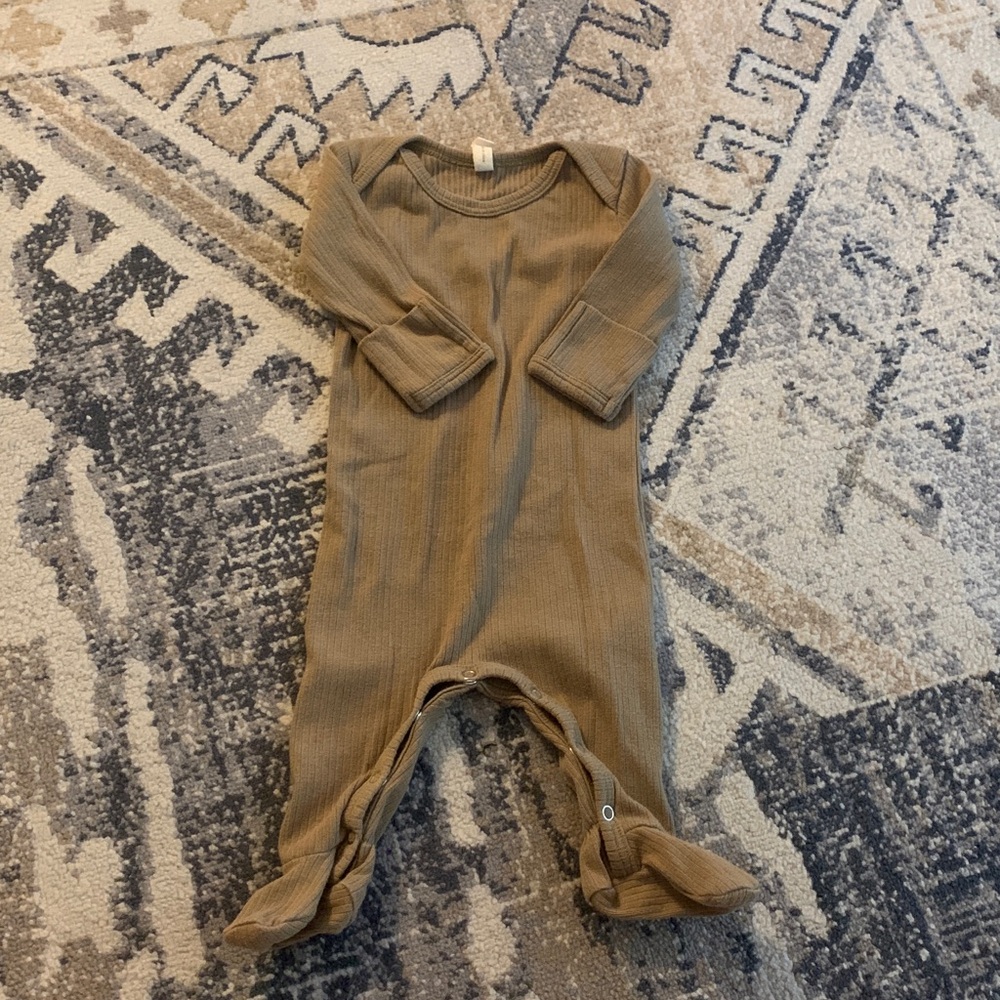 Quincy Mae Ribbed Footie - Picture 5 of 6